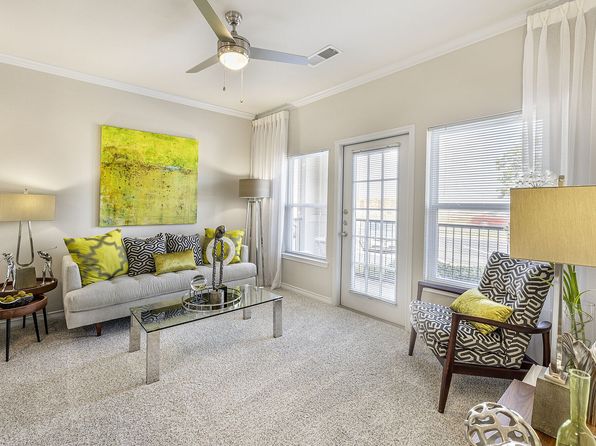 460 SW Longview Blvd #10-1036