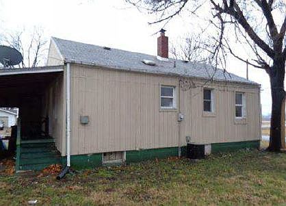 2nd image of 412 E McCasland Ave