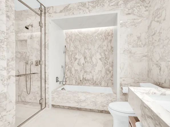 138 East 50th Street image 43 of 69