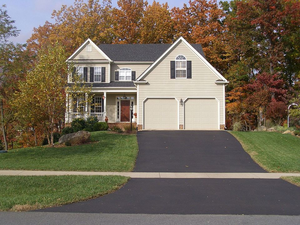 See full photo gallery at mycaar.com. Click on properties. Plug in mls 458829.