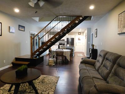 812 Heltonville Rd E, Bedford, IN, 47421