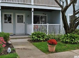 222 Fairview Cir, Middle Island, NY 11953