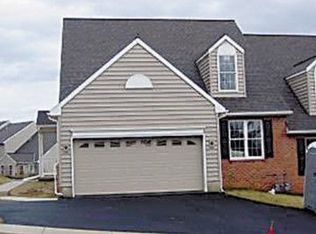 221 Sylvan Retreat Rd, Mountville, PA 17554