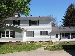 714 E Main St, New Hampton, IA 50659