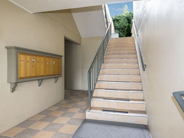 3262 California Ave SW APT 104