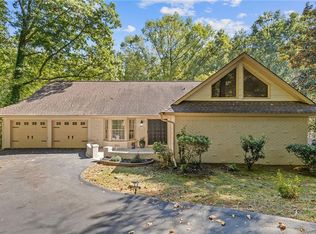2128 Gunstock Dr, Stone Mountain, GA 30087