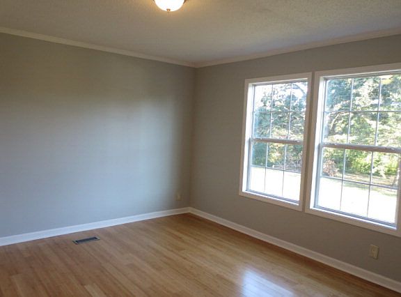 5th image of 234 Englishmans Dr