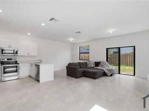 13000 SW 286th Ter, Homestead, FL 33033