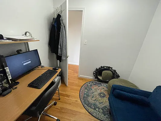 Rented by Delmark Realty LLC | media 49