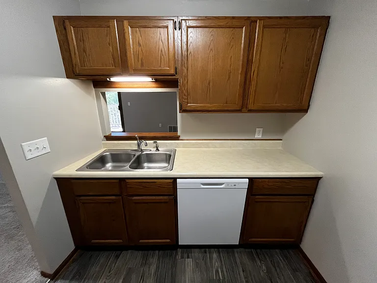 709 Fieldstone Ct #19 — Photo 4