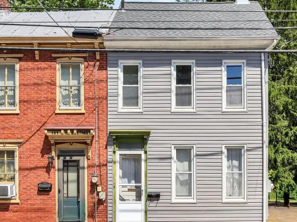 139 N East St, Carlisle, PA 17013