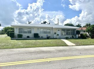 146 Duke Dr, Lake Worth, FL 33460