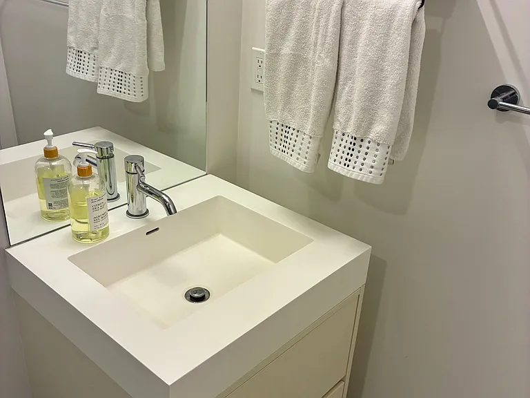 9 Tecumseth St #610 — Photo 9