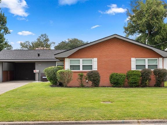 3rd image of 4331 Oaklawn Dr