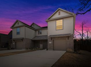 517 S Mockingbird Ln #519, Denton, TX 76209