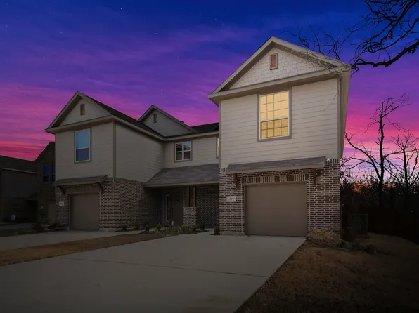 517 S Mockingbird Ln #519, Denton, TX 76209