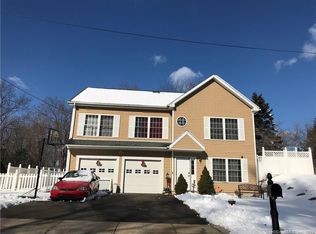 625 Evers St, Bridgeport, CT 06610