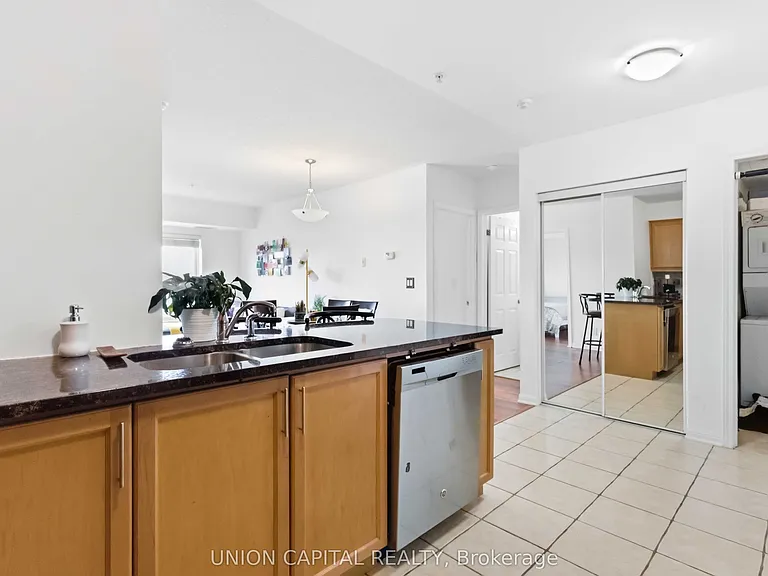 10 Mendelssohn St #220 — Photo 8
