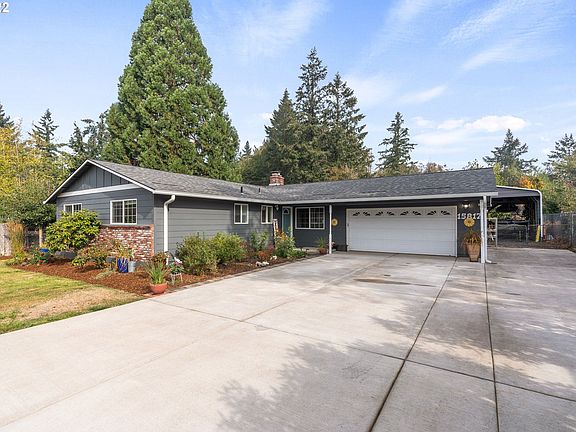 3rd image of 15817 S Wilshire Cir