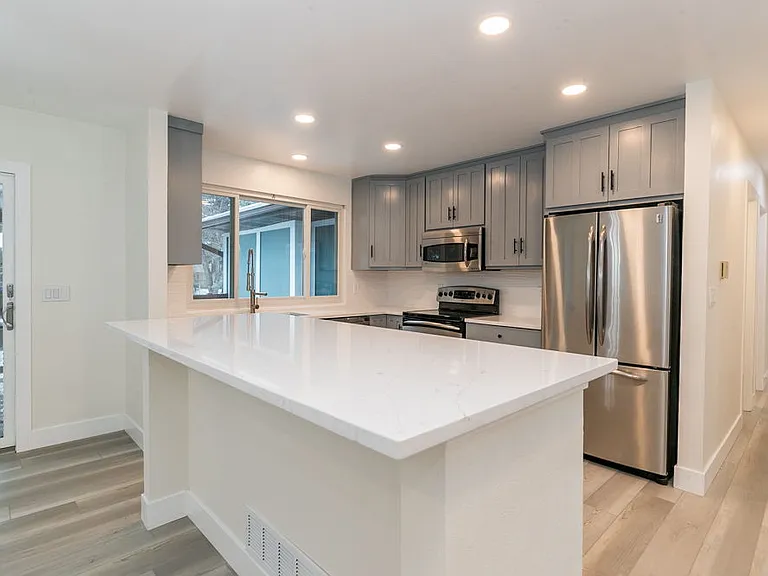2308 S Lima St — Photo 6