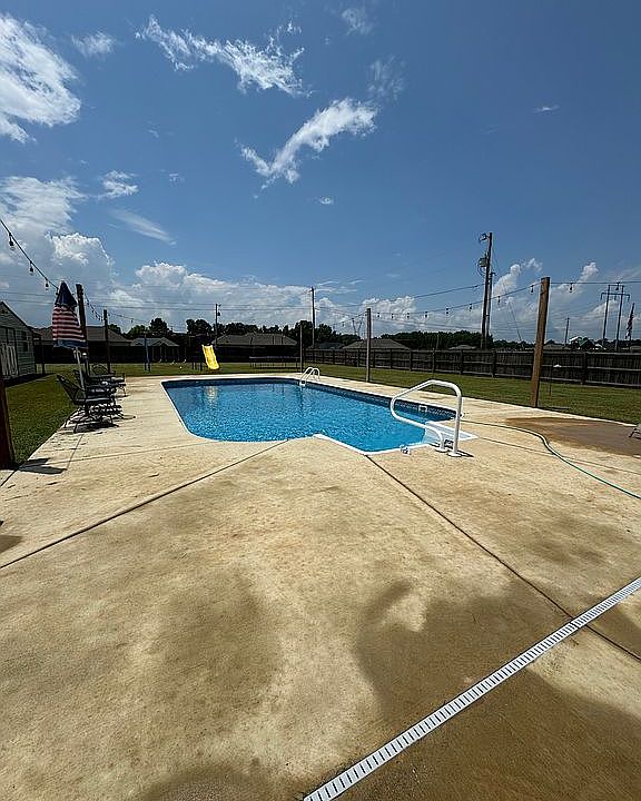 Salt water pool