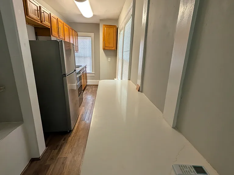 222 W 5th Ave — Photo 4