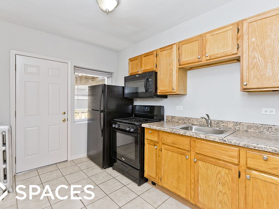 1st image of 1344 1/2 W Argyle St APT 1S