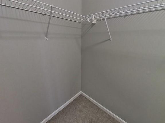 5th image of 5612 Silver Falls St #5612