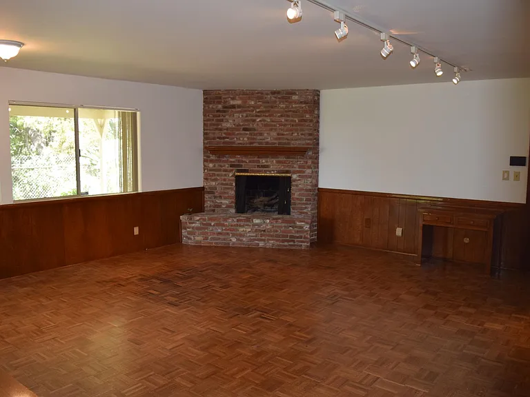 5333 La Canada Blvd — Photo 4