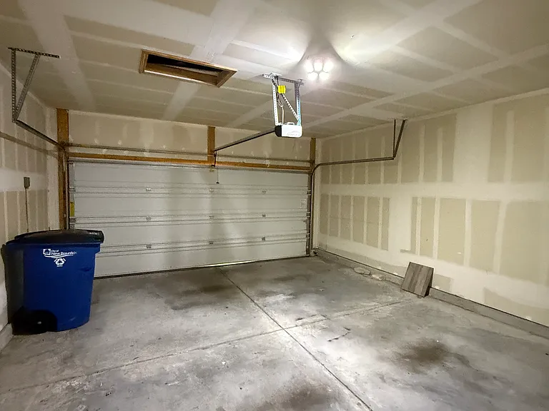 2095 Shire Mdws — Photo 12