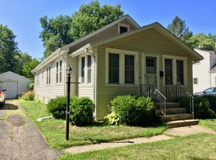 2208 Royce Ave, Kalamazoo, MI 49001