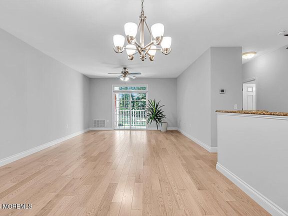 3rd image of 615 Sophee Lane
