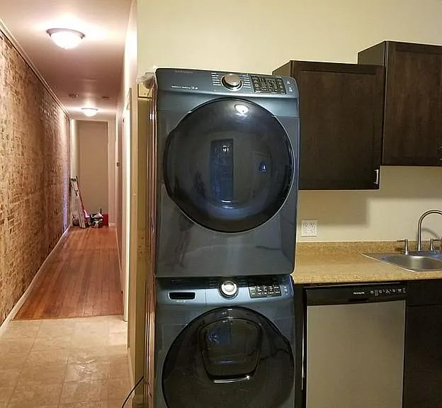 Unit Photo