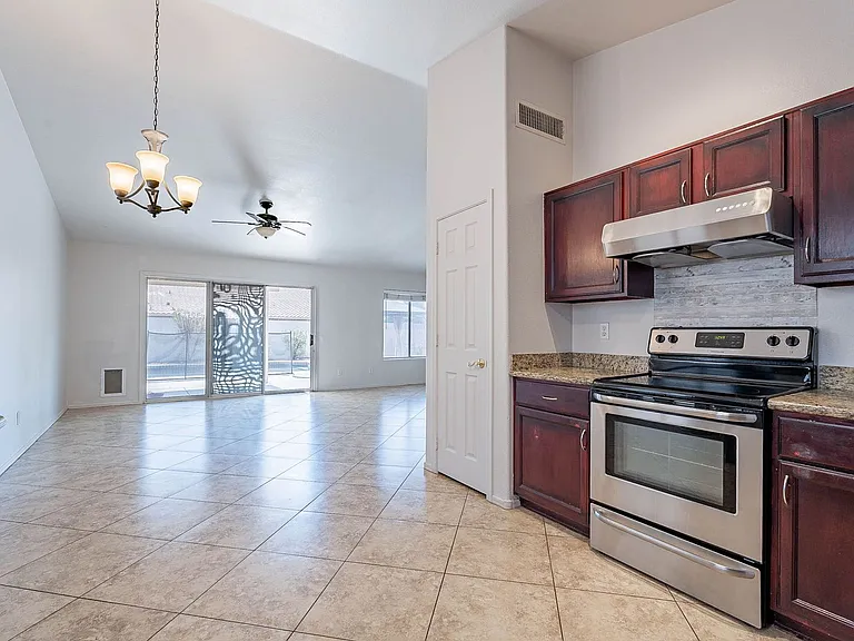 5463 W Geronimo St — Photo 8