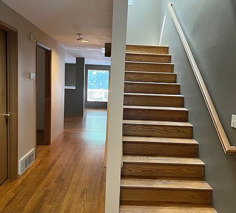 4th image of 1538 NE 102nd St