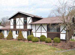 100 Watch Hill Dr, Fishkill, NY 12524