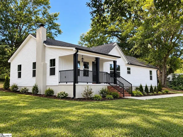 75 W Tyger Bridge Rd, Taylors, SC 29687