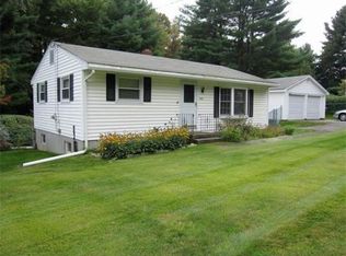 208 Rocky Hill Rd, Northampton, MA 01062