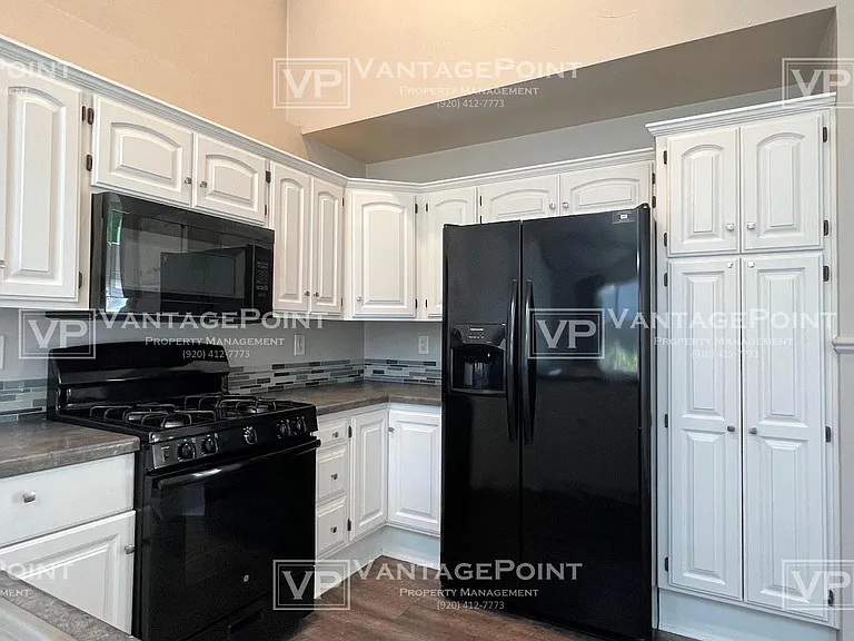1800 Hardwoods Ct — Photo 7