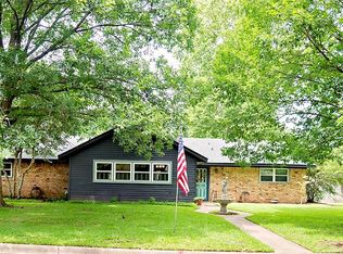 903 Humphrey St, Athens, TX 75751