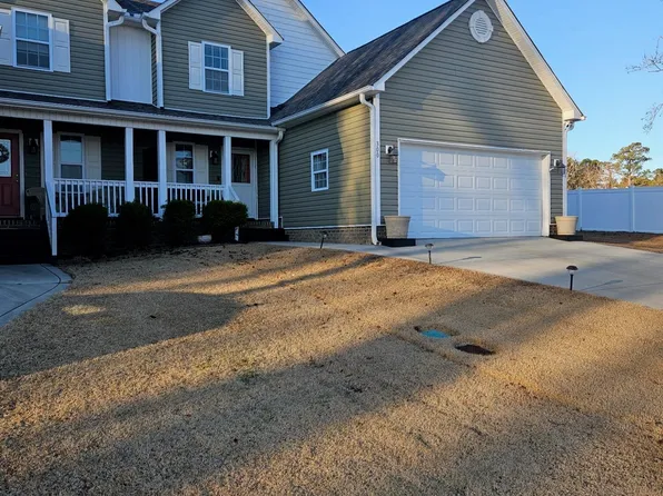 300 Garland Shores Drive, Hubert, NC 28539