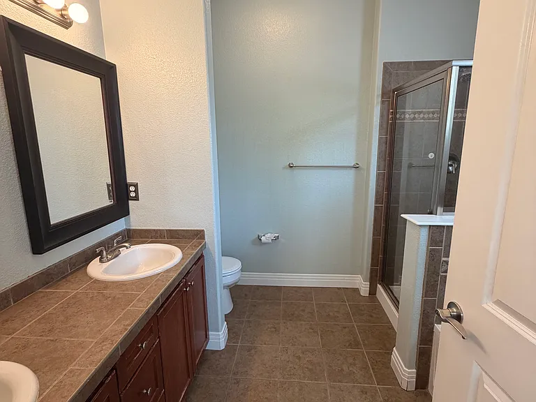 9039 E Panorama Cir #201 — Photo 12