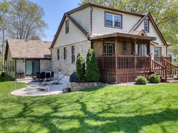 5518 S 110th STREET #5520, Hales Corners, WI 53130