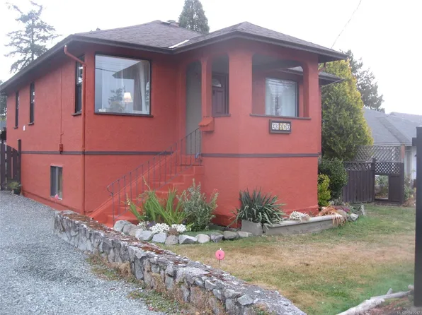 10391 Resthaven Dr, Sidney, BC V8L 3H4