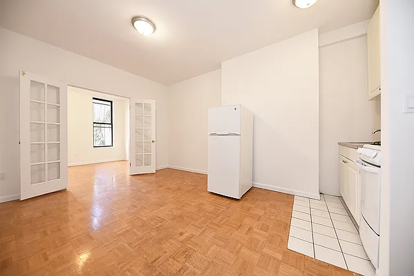 Rented by Buchbinder & Warren | media 11