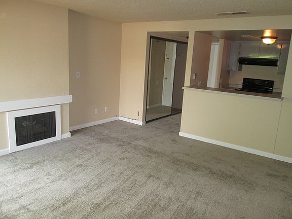 3rd image of 941 Fulton Ave APT 512