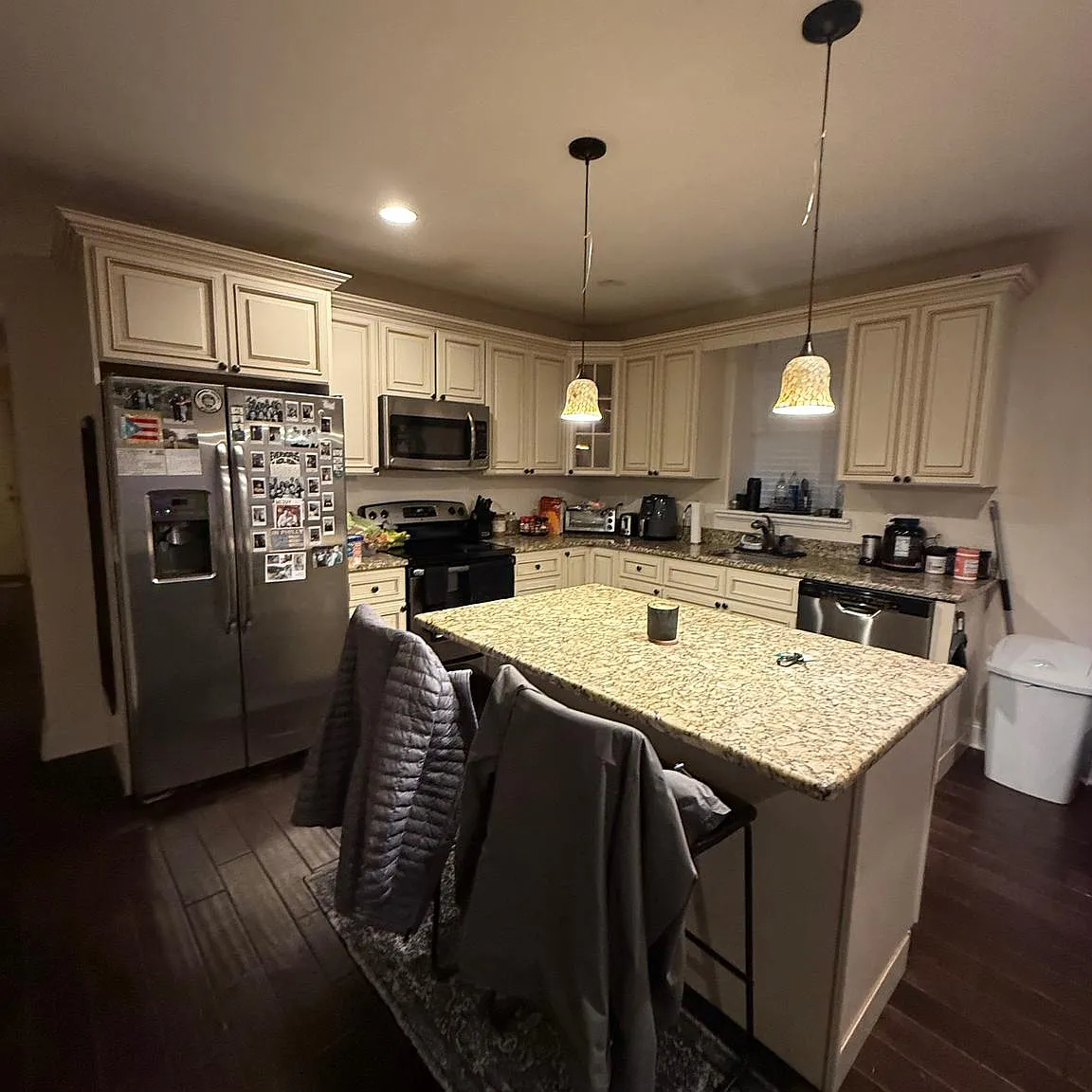 1 bed, 1.0 bath, 1100 sqft, $1,699 — Photo 1