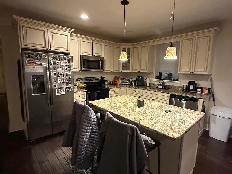 6110 Ridge Ave — Photo 1