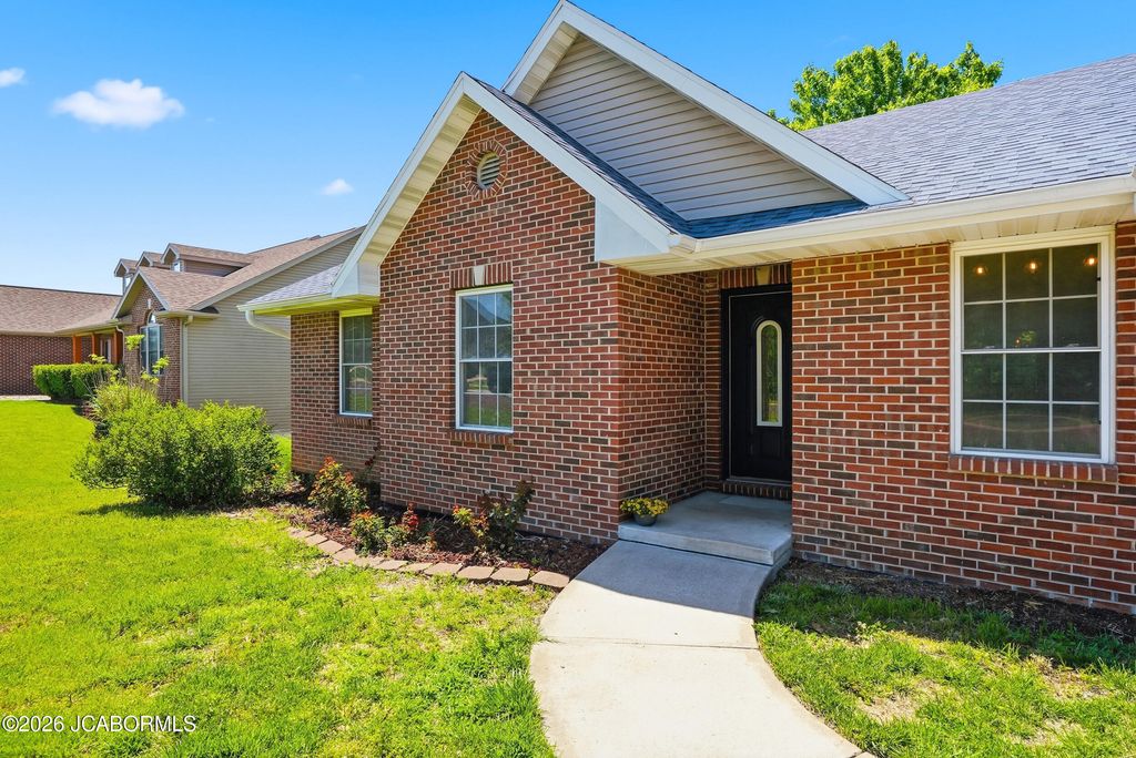 1192 Choctaw Ridge Dr, Holts Summit, MO - View 3