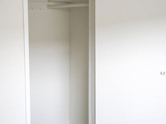5th image of 617 N Orange Dr APT 103